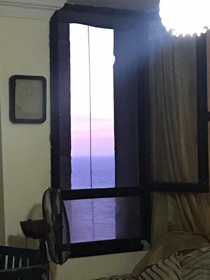 Cozy New 2 Bd Amazing Beach View Next To Hilton Hotel Family Only !العائلات فقط 亚历山大港 外观 照片
