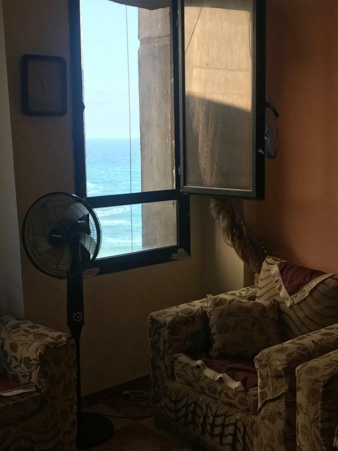 Cozy New 2 Bd Amazing Beach View Next To Hilton Hotel Family Only !العائلات فقط 亚历山大港 外观 照片