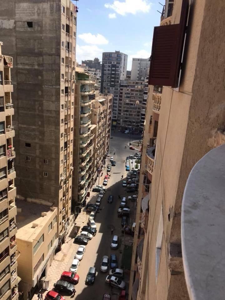 Cozy New 2 Bd Amazing Beach View Next To Hilton Hotel Family Only !العائلات فقط 亚历山大港 外观 照片